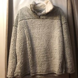 Sherpa type Sweatshirt